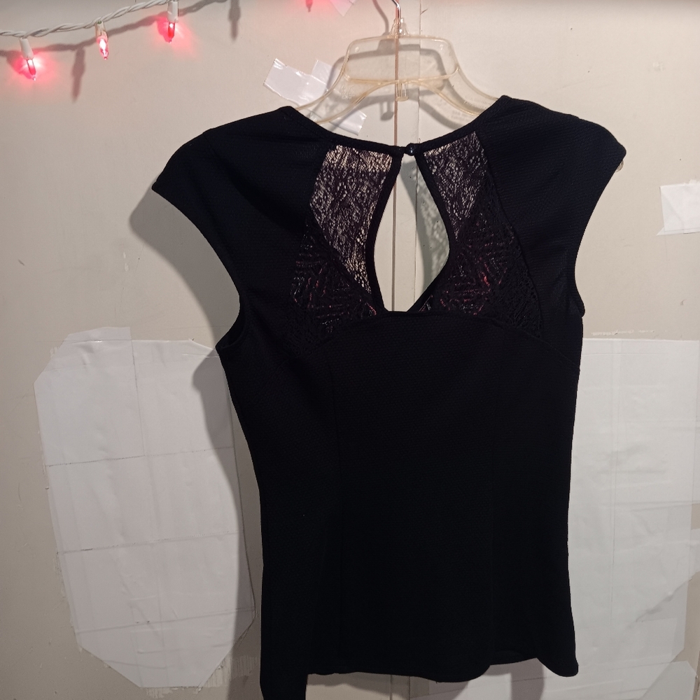 Womens small tennis shirt